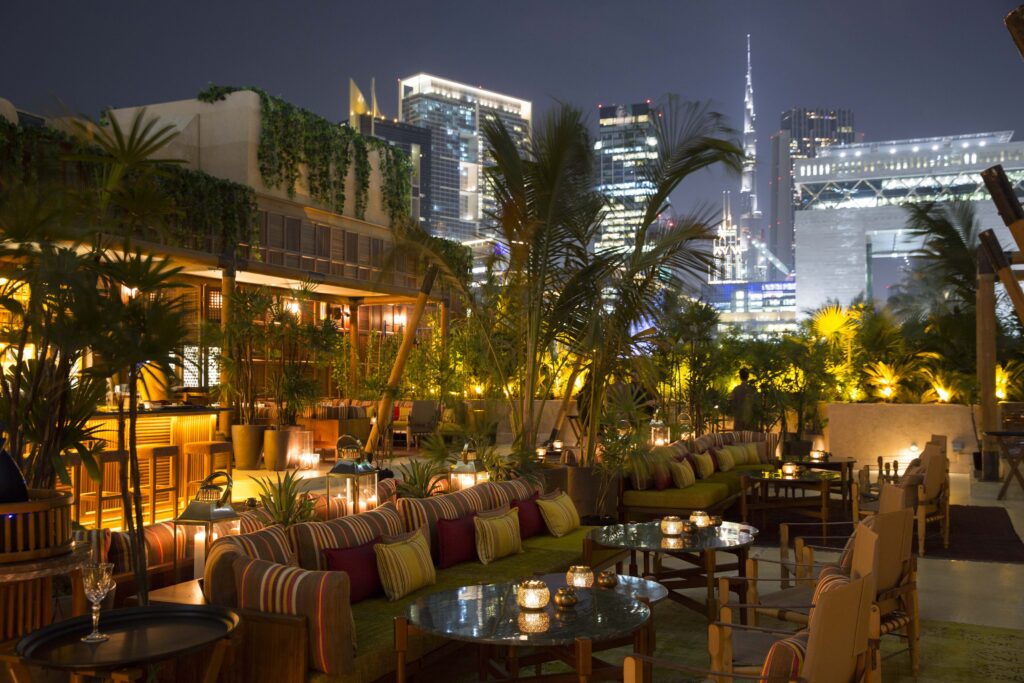 ninive–arabian nights under the stars dubai